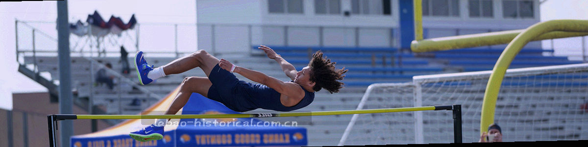 赛季节奏感的平面设计横幅，表现时间轴与强度起伏